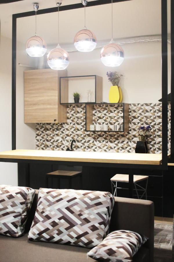 Lion King Lesya Ukrainka Apartment Lviv Bagian luar foto