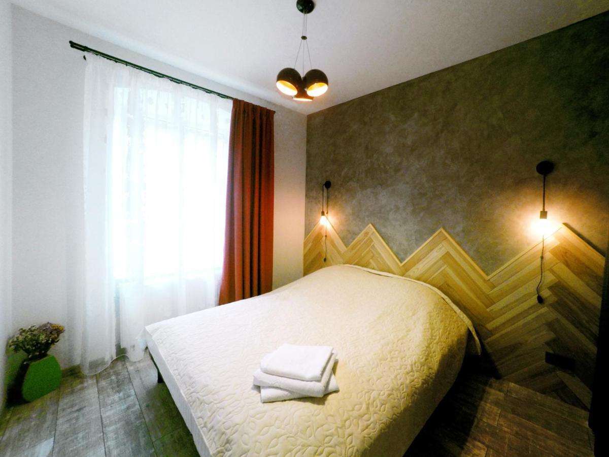 Lion King Lesya Ukrainka Apartment Lviv Bagian luar foto