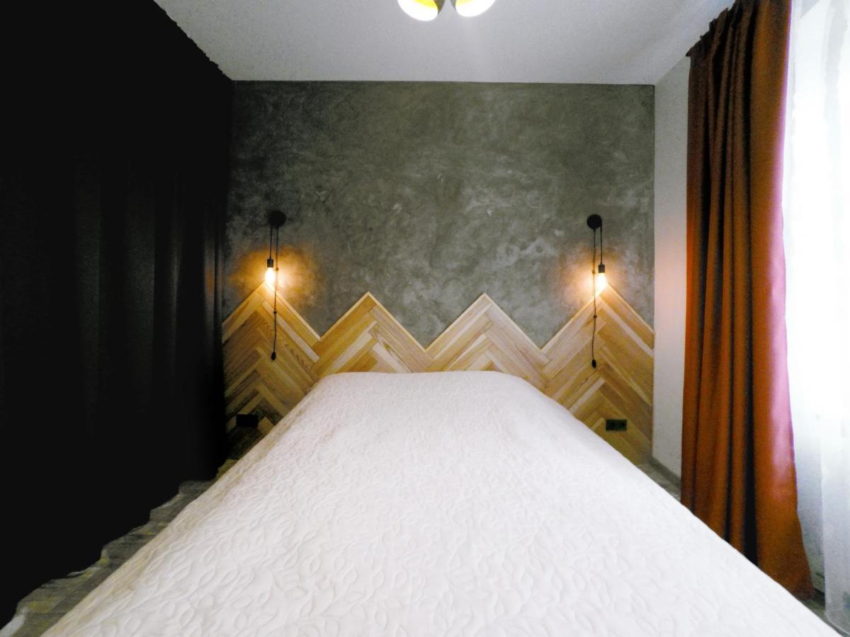 Lion King Lesya Ukrainka Apartment Lviv Bagian luar foto